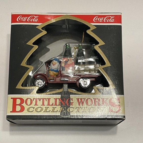 VTG Enesco: Delivery For Santa - Coca-Cola - Bottling Works Christmas Ornament - Picture 2 of 5
